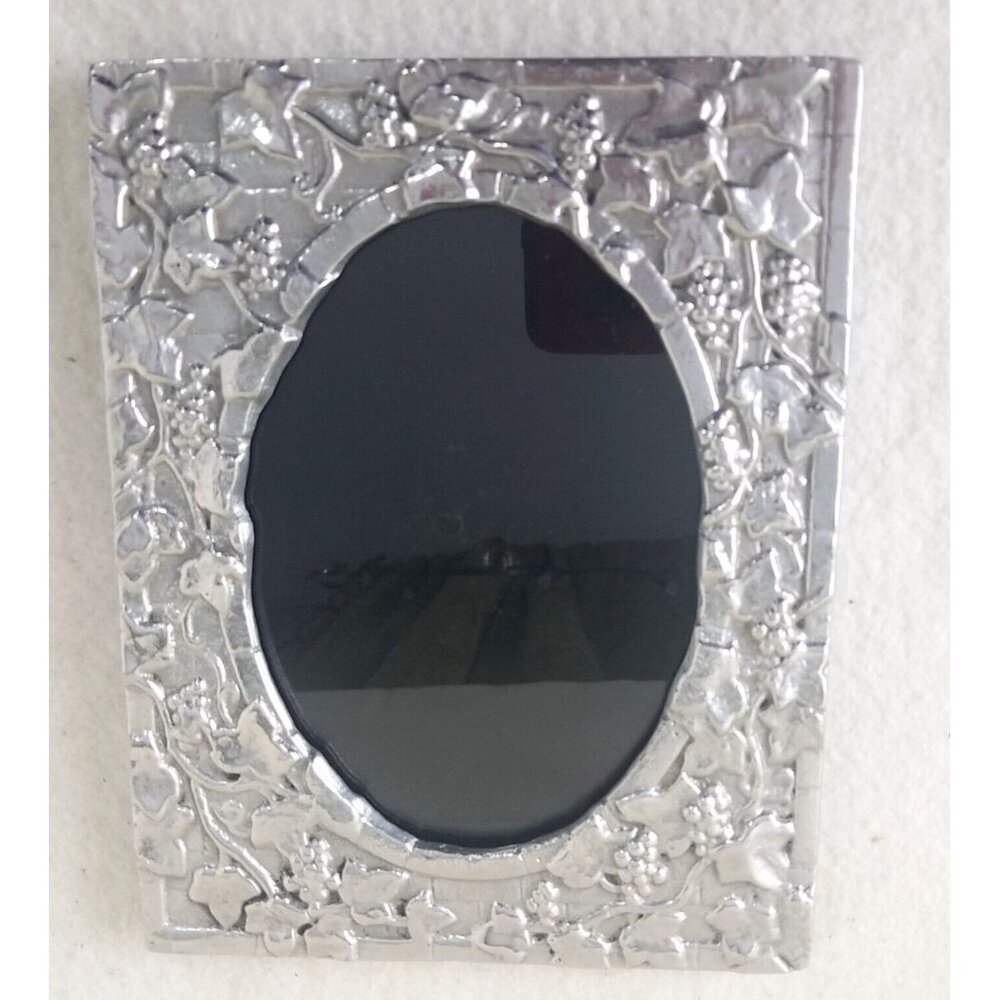 Vintage Silver Pewter Photo Frame 4x6" Free Standing oval grapevine brick design
